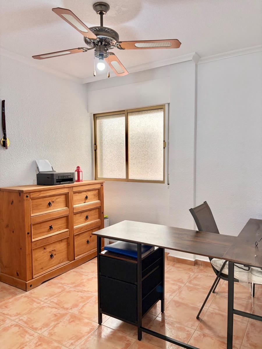 3 bedroom Flat for sale in Lo Pagan with garage - € 189,000 (Ref: 9613977)