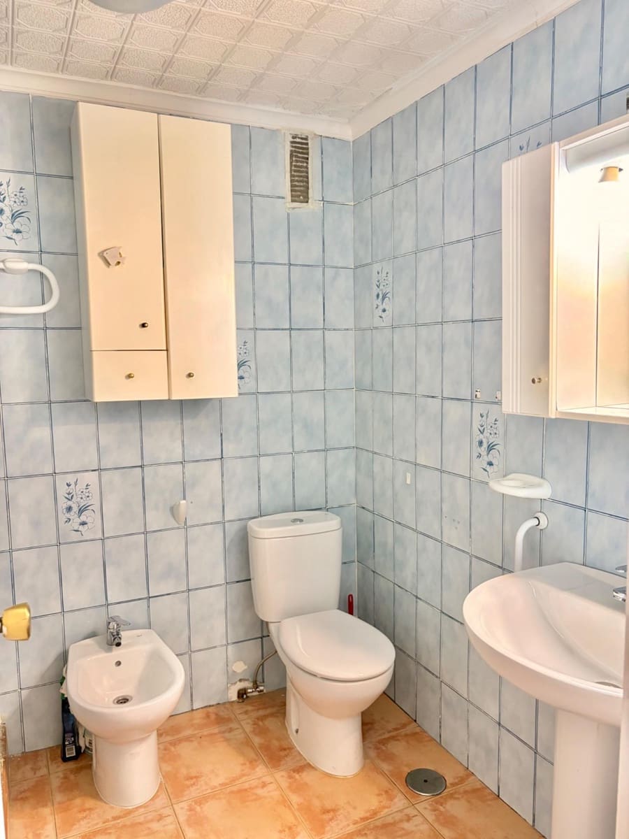 3 bedroom Flat for sale in Lo Pagan with garage - € 189,000 (Ref: 9613977)