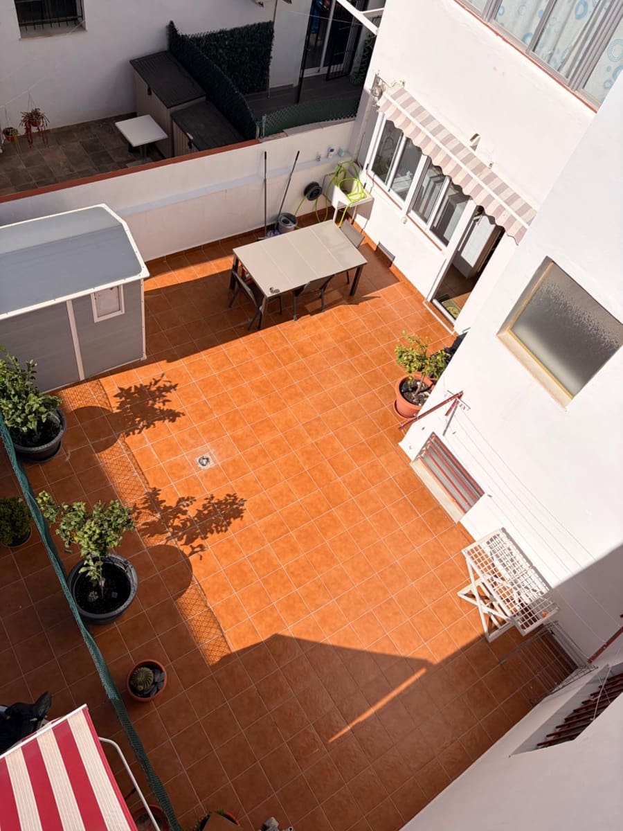 3 bedroom Flat for sale in Lo Pagan with garage - € 189,000 (Ref: 9613977)