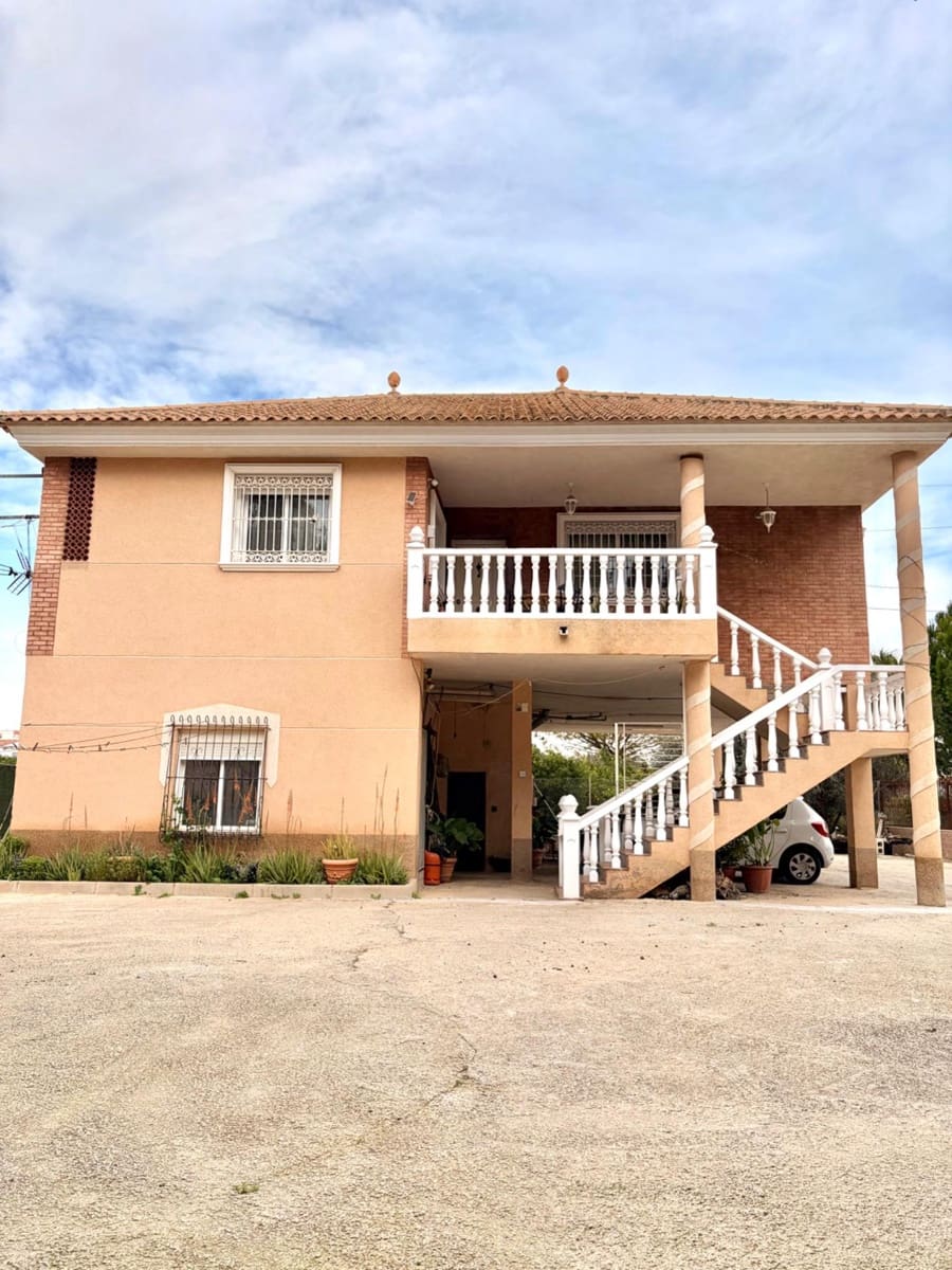 4 slaapkamer Villa te koop in Murcia stad met zwembad garage - € 365.000 (Ref: 9613979)