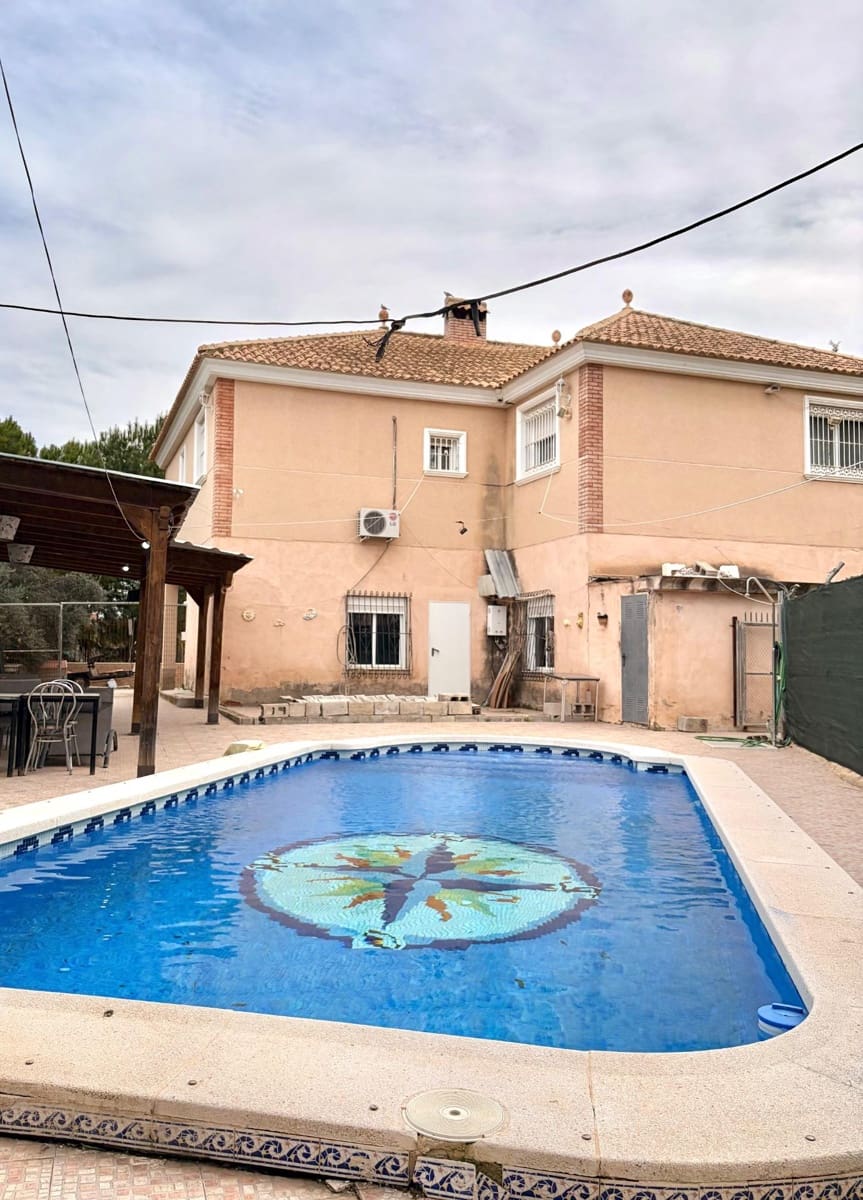 4 slaapkamer Villa te koop in Murcia stad met zwembad garage - € 365.000 (Ref: 9613979)