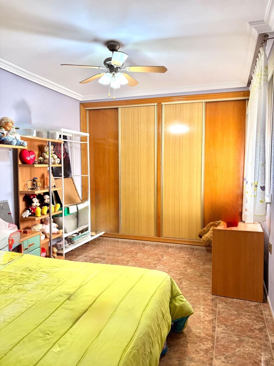 4 slaapkamer Villa te koop in Murcia stad met zwembad garage - € 365.000 (Ref: 9613979)