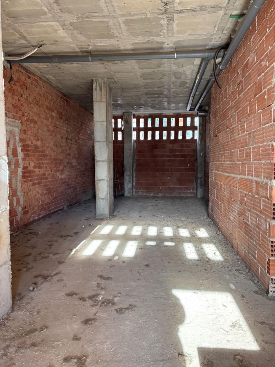 Commercieel te koop in Zarandona - € 66.000 (Ref: 9613980)