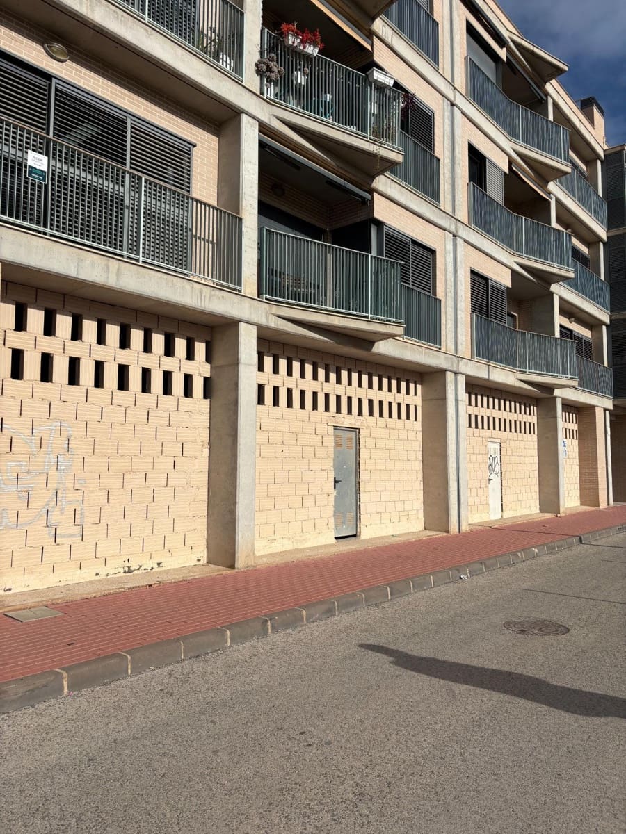 Commercieel te koop in Zarandona - € 66.000 (Ref: 9613980)