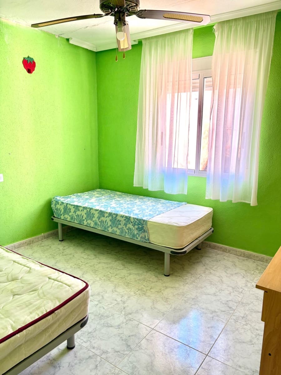 4 soverom Rekkehus til salgs i Pilar de la Horadada med garasje - € 205 000 (Ref: 9613982)