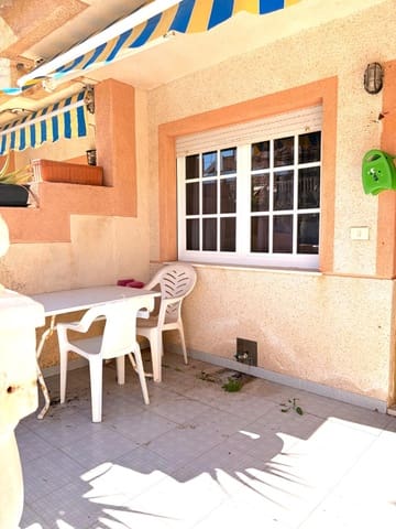 4 slaapkamer Rijtjeshuis te koop in Pueblo Latino, Pilar de la Horadada met garage - € 205.000 (Ref: 9613982)