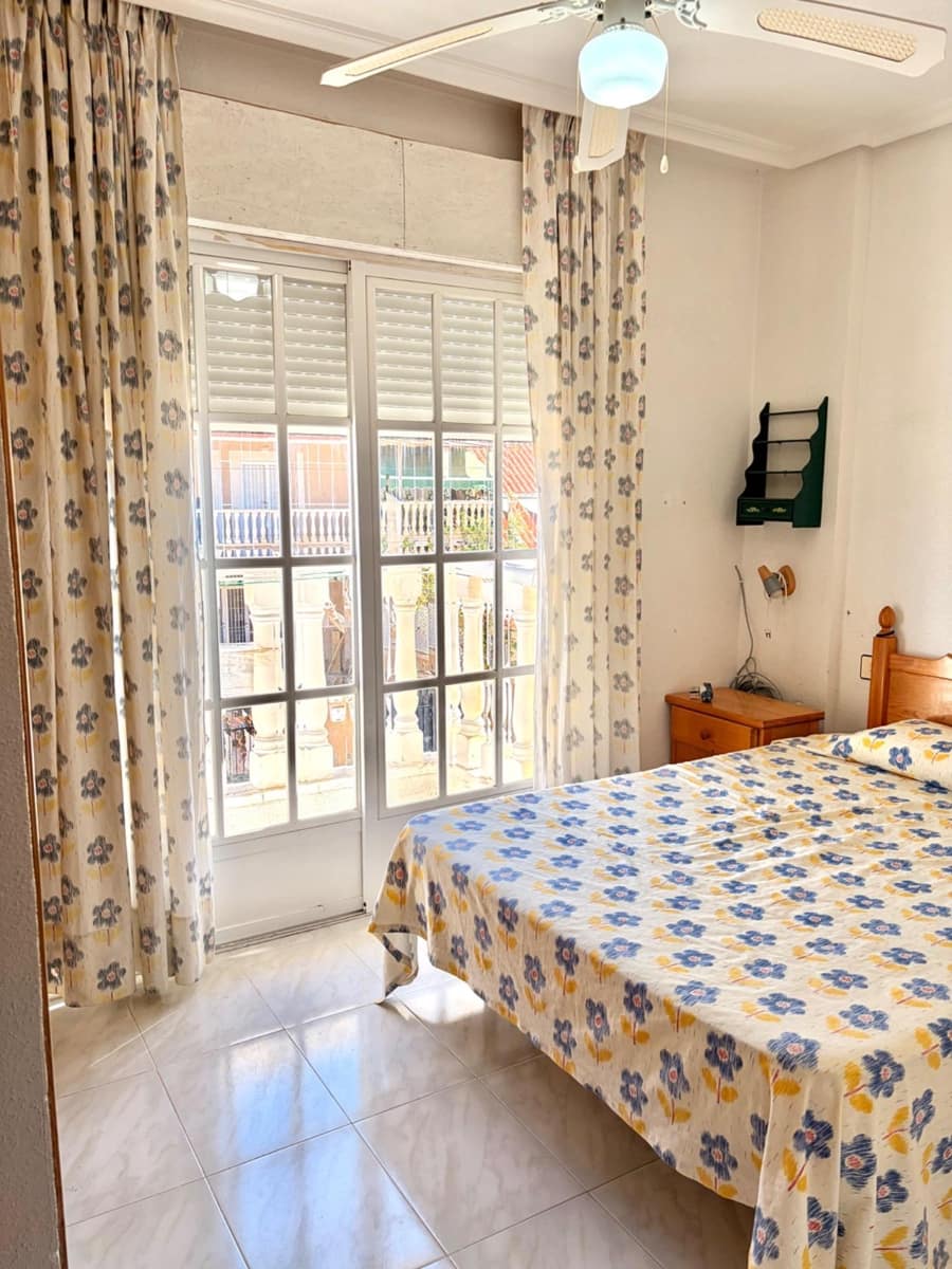 4 soverom Rekkehus til salgs i Pilar de la Horadada med garasje - € 205 000 (Ref: 9613982)