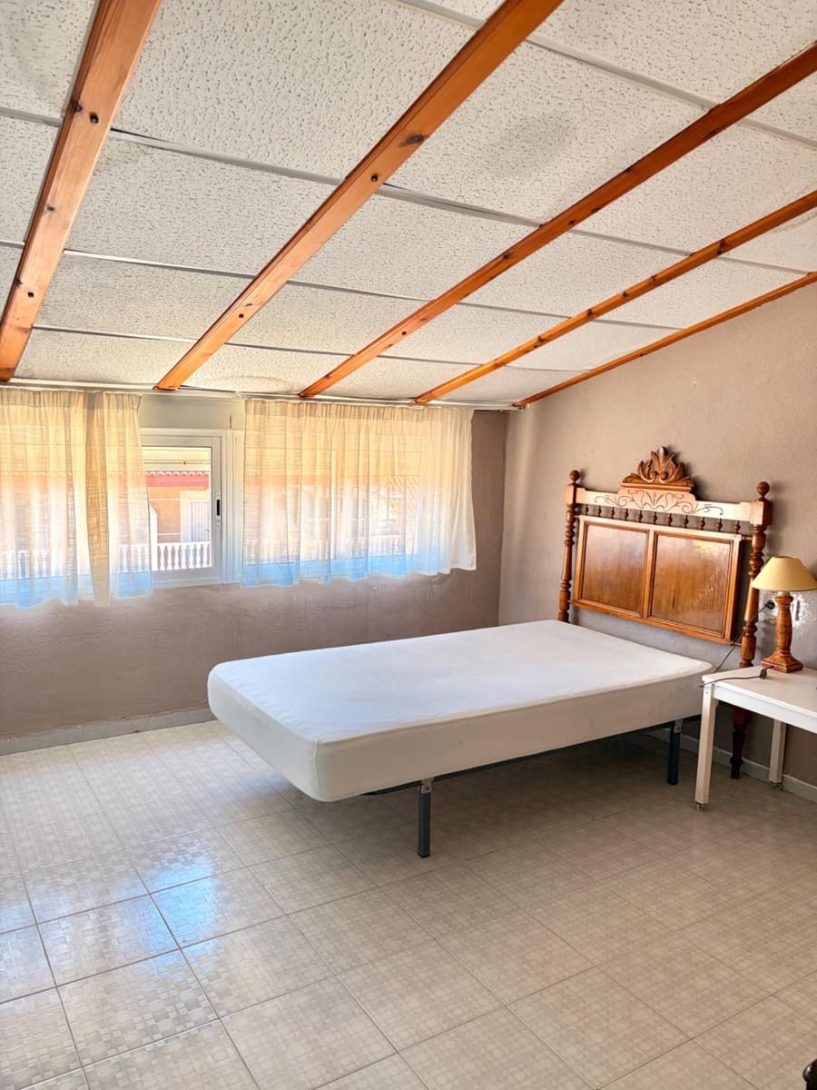 4 soverom Rekkehus til salgs i Pilar de la Horadada med garasje - € 205 000 (Ref: 9613982)