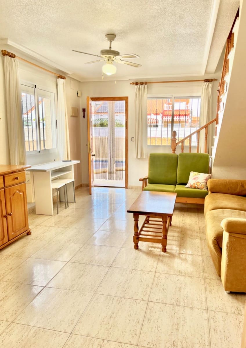 4 sovrum Semi-fristående Villa till salu i Torre de la Horadada med pool - 245 000 € (Ref: 9613984)