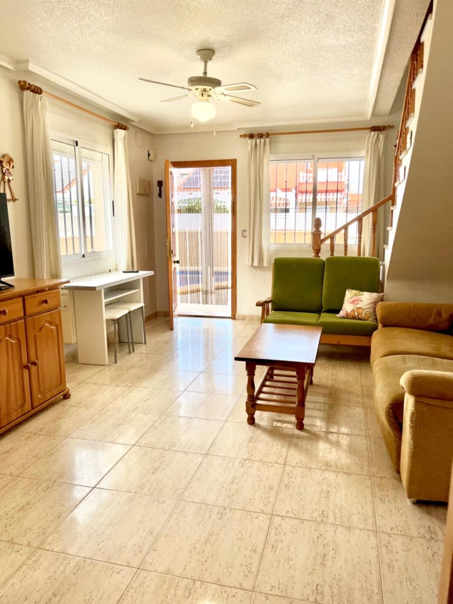 4 sovrum Semi-fristående Villa till salu i Torre de la Horadada med pool - 245 000 € (Ref: 9613984)