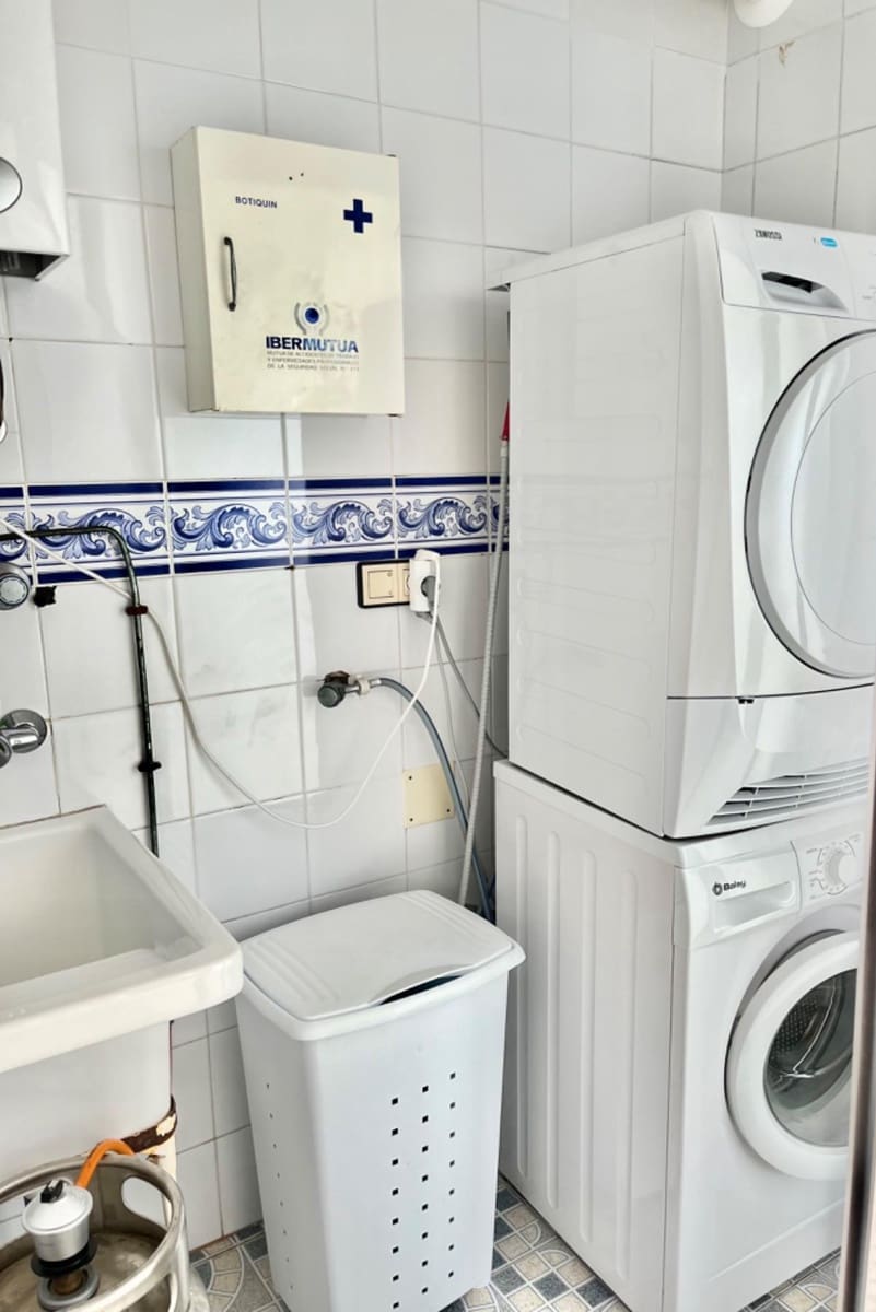 4 sovrum Semi-fristående Villa till salu i Torre de la Horadada med pool - 245 000 € (Ref: 9613984)