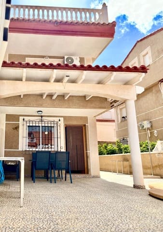 4 slaapkamer Halfvrijstaande villa te koop in Torre de la Horadada, Pilar de la Horadada met zwembad - € 245.000 (Ref: 9613984)