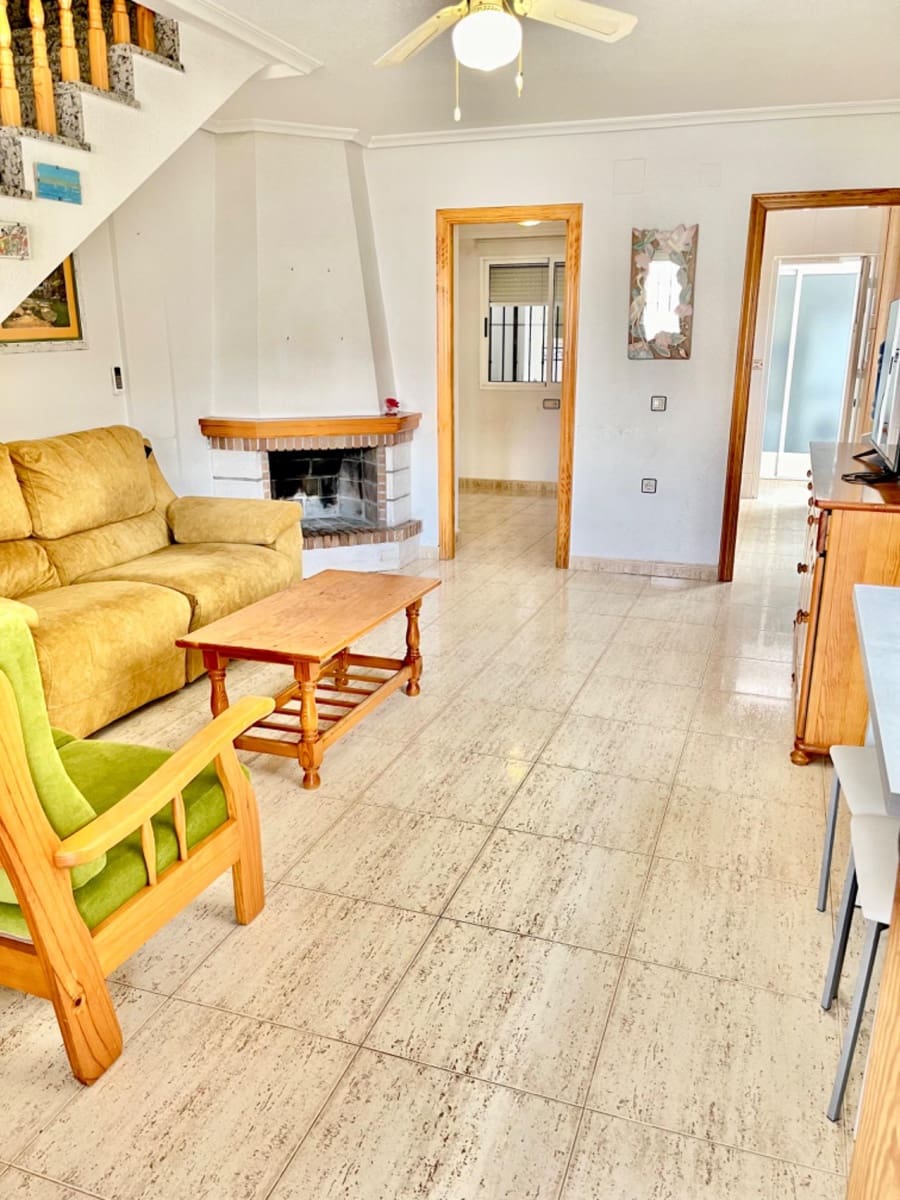 4 sovrum Semi-fristående Villa till salu i Torre de la Horadada med pool - 245 000 € (Ref: 9613984)