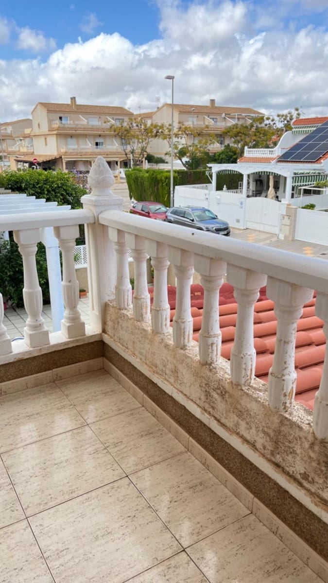 4 sovrum Semi-fristående Villa till salu i Torre de la Horadada med pool - 245 000 € (Ref: 9613984)