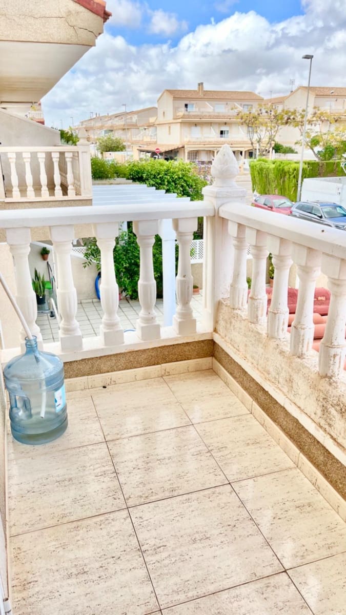 4 sovrum Semi-fristående Villa till salu i Torre de la Horadada med pool - 245 000 € (Ref: 9613984)