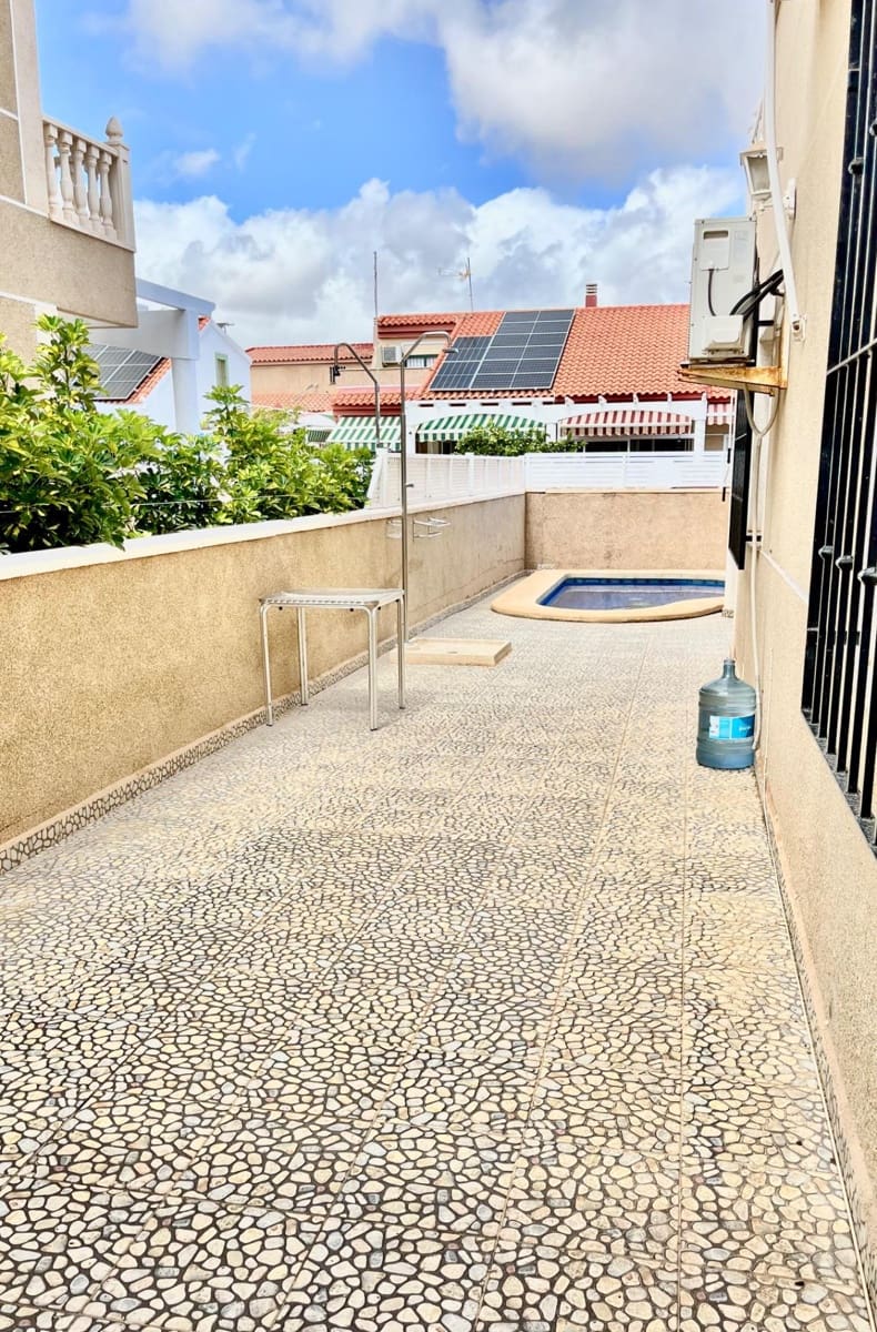 4 sovrum Semi-fristående Villa till salu i Torre de la Horadada med pool - 245 000 € (Ref: 9613984)