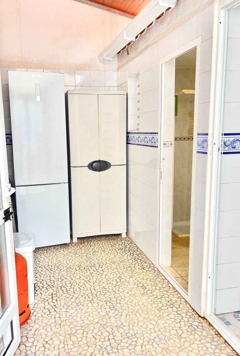 4 sovrum Semi-fristående Villa till salu i Torre de la Horadada med pool - 245 000 € (Ref: 9613984)