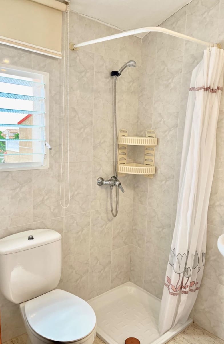 4 sovrum Semi-fristående Villa till salu i Torre de la Horadada med pool - 245 000 € (Ref: 9613984)