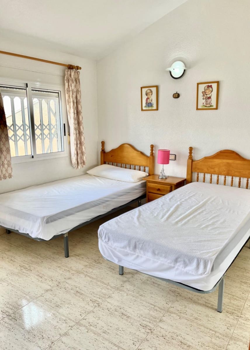 4 sovrum Semi-fristående Villa till salu i Torre de la Horadada med pool - 245 000 € (Ref: 9613984)