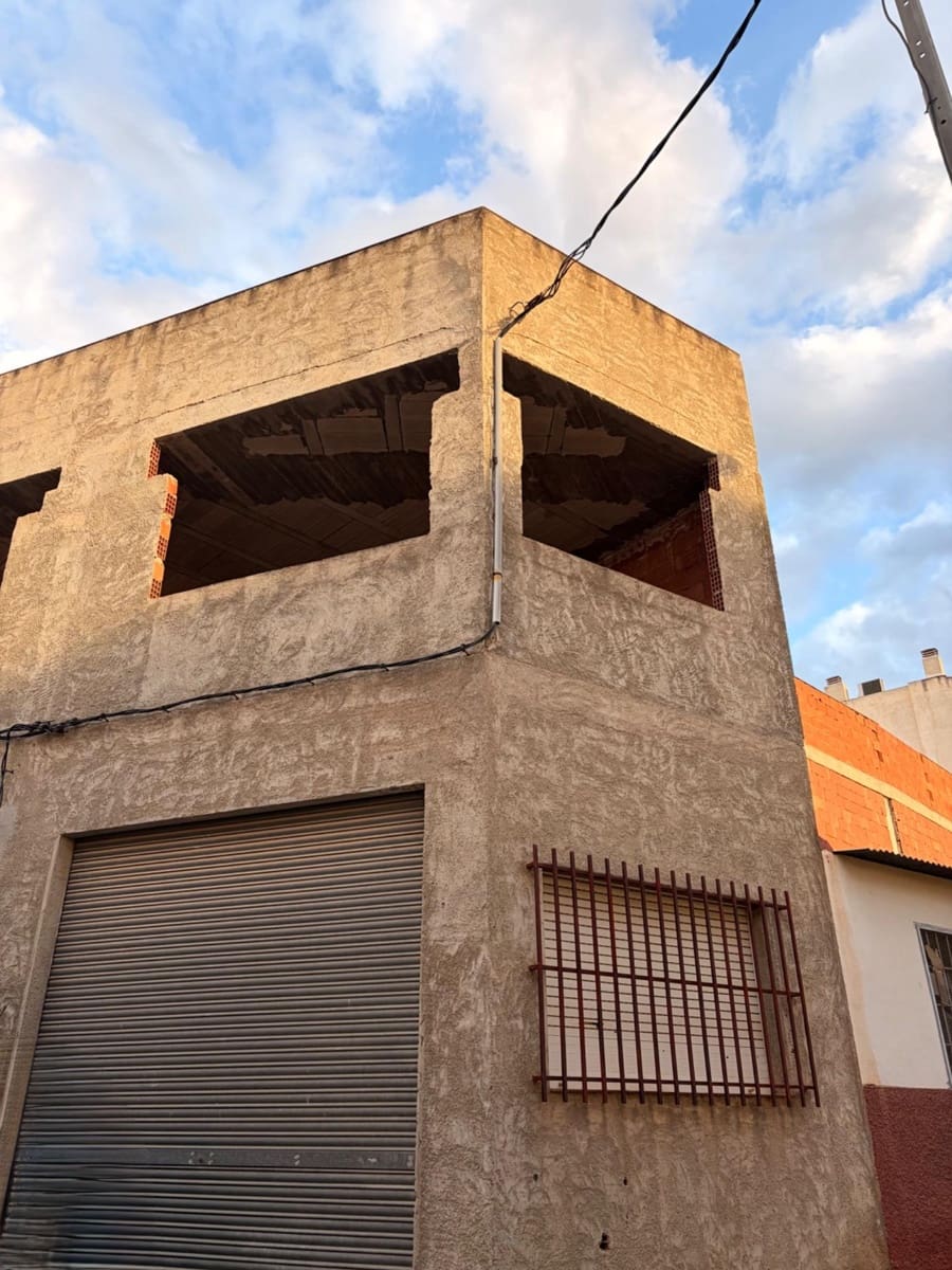 Hus til salgs i Torreaguera - € 95 000 (Ref: 9613985)