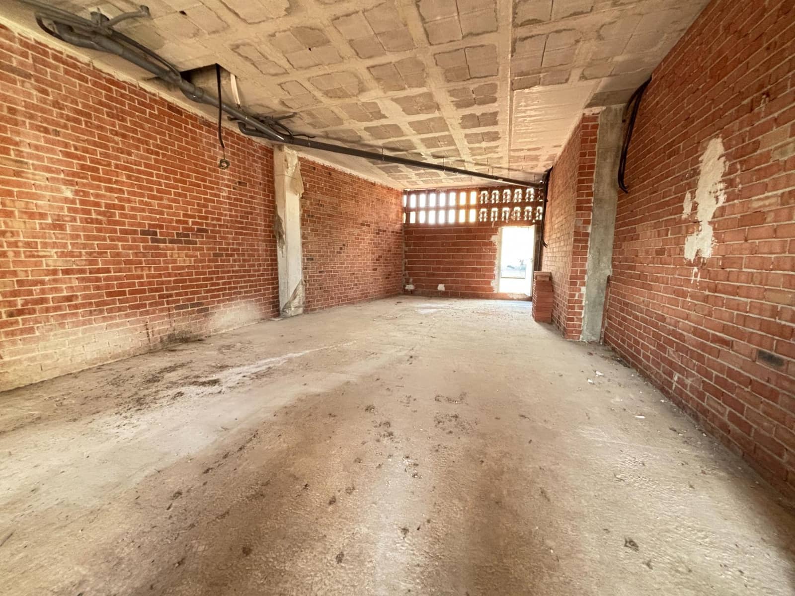 Commercieel te koop in Zarandona - € 146.000 (Ref: 9613988)