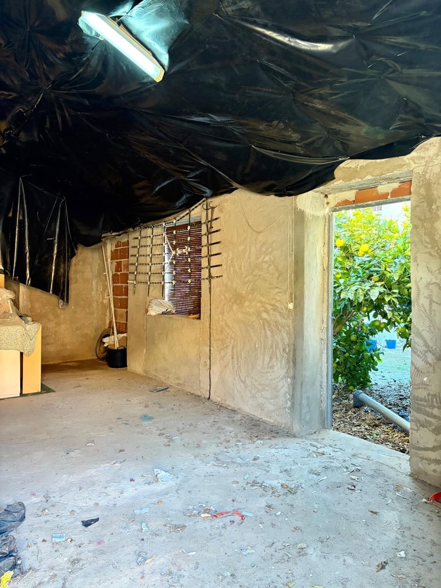 4 soverom Hus til salgs i Los Ramos med garasje - € 90 000 (Ref: 9613991)