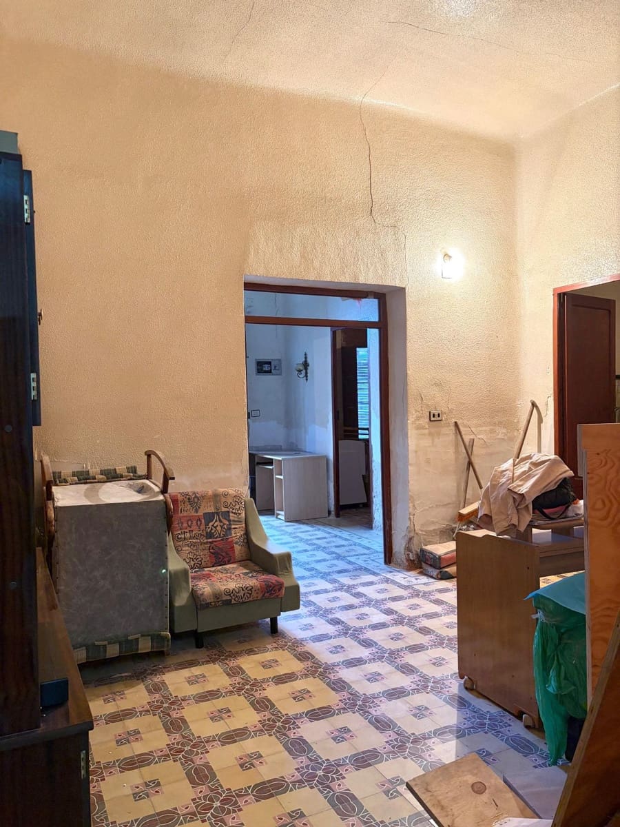 4 bedroom Townhouse for sale in Los Ramos with garage - € 90,000 (Ref: 9613991)