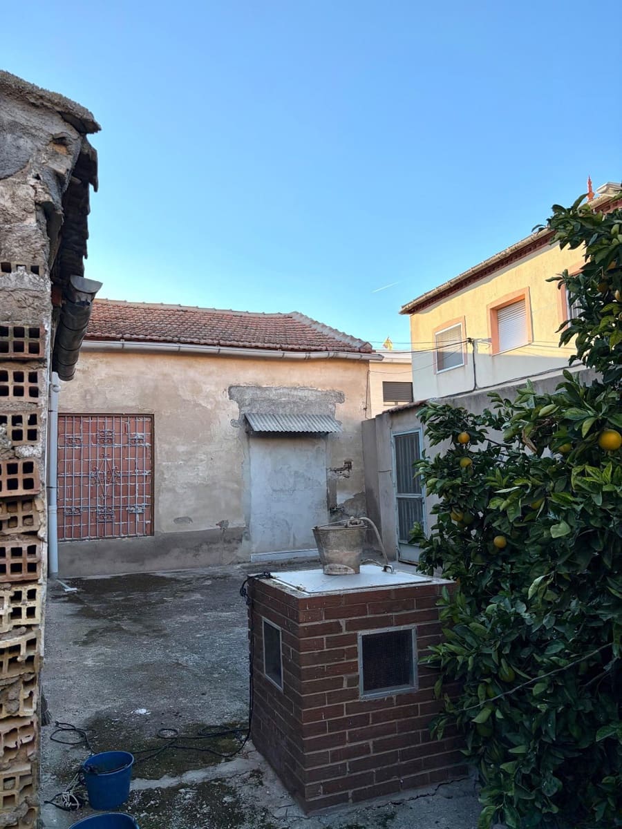 4 bedroom Townhouse for sale in Los Ramos with garage - € 90,000 (Ref: 9613991)