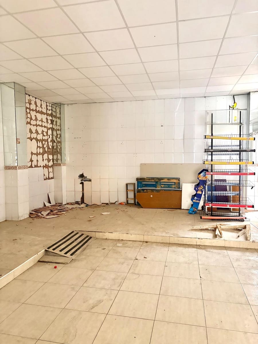 Commercieel te huur in Murcia stad - € 500 (Ref: 9613992)