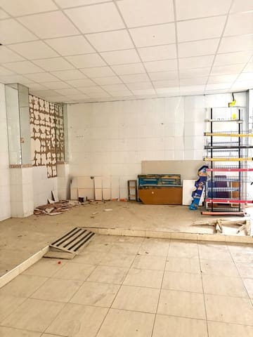 Commercieel te huur in Era Alta, Murcia stad - € 500 (Ref: 9613992)