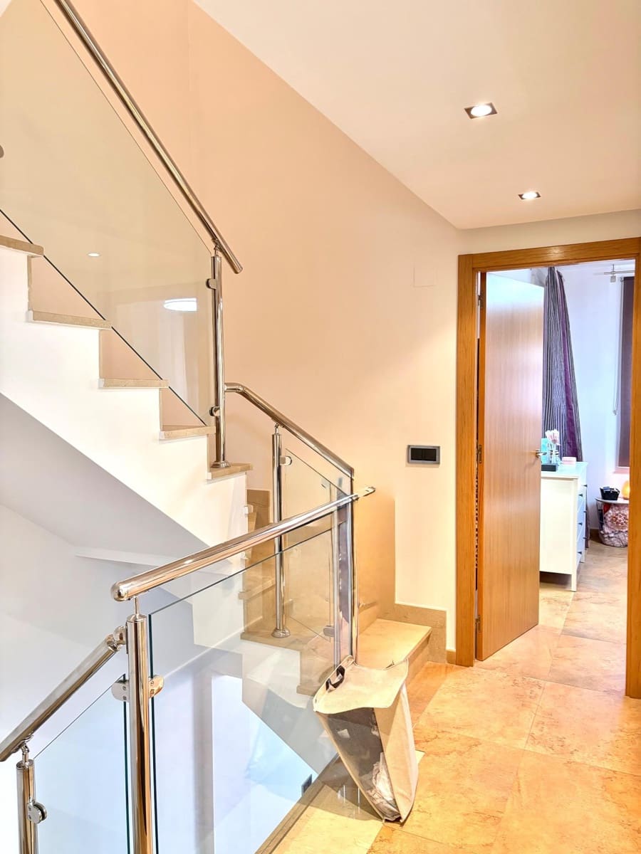 3 sovrum Radhus till salu i Casillas - 230 000 € (Ref: 9613995)