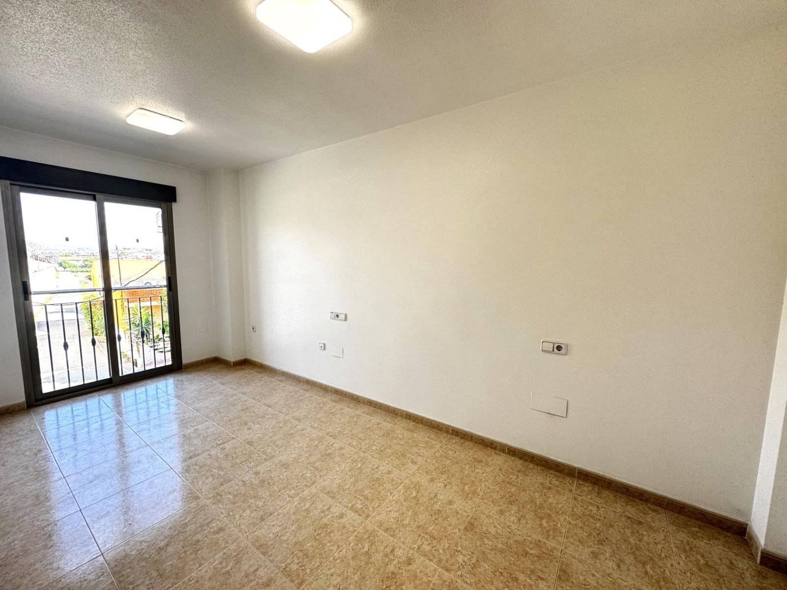 3 bedroom Flat for sale in Casillas with garage - € 169,900 (Ref: 9614000)