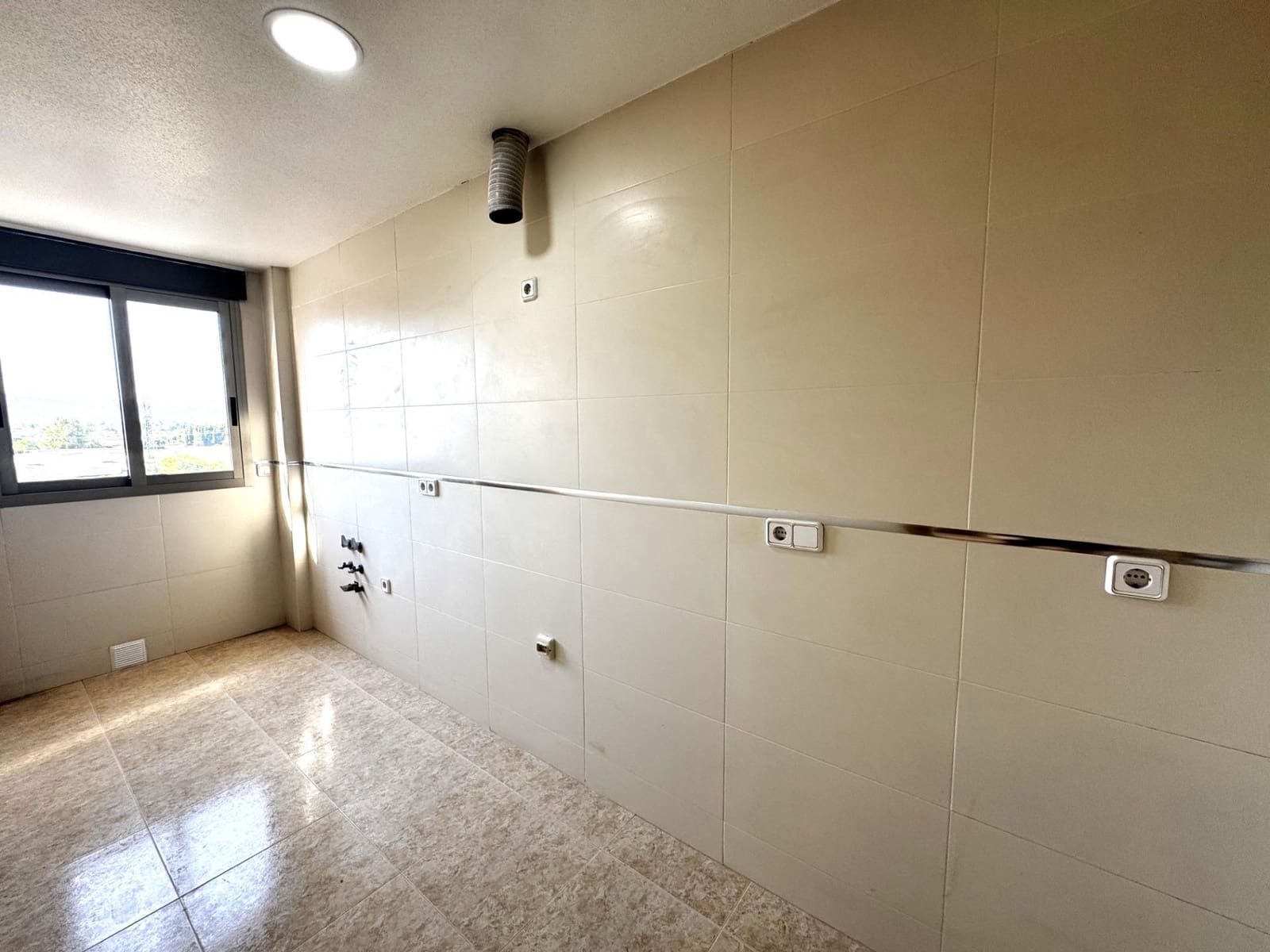 3 bedroom Flat for sale in Casillas with garage - € 169,900 (Ref: 9614000)