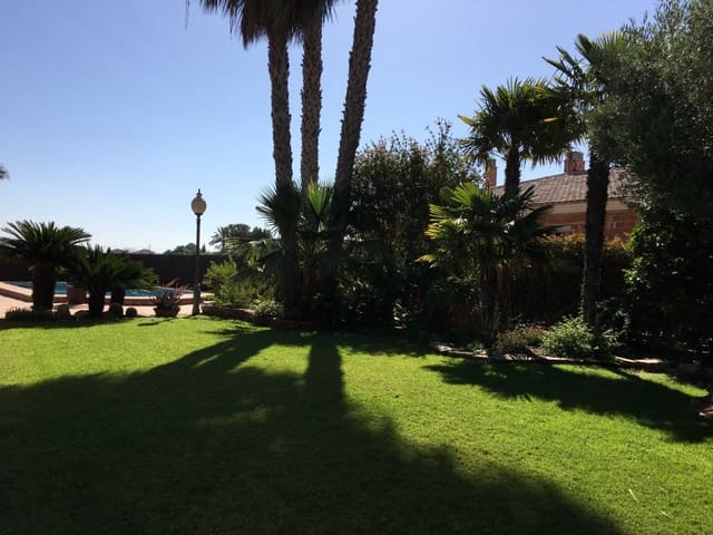 Chalet de 5 habitaciones en Santa Cruz, Murcia ciudad en venta con piscina garaje - 550.000 € (Ref: 9614003)