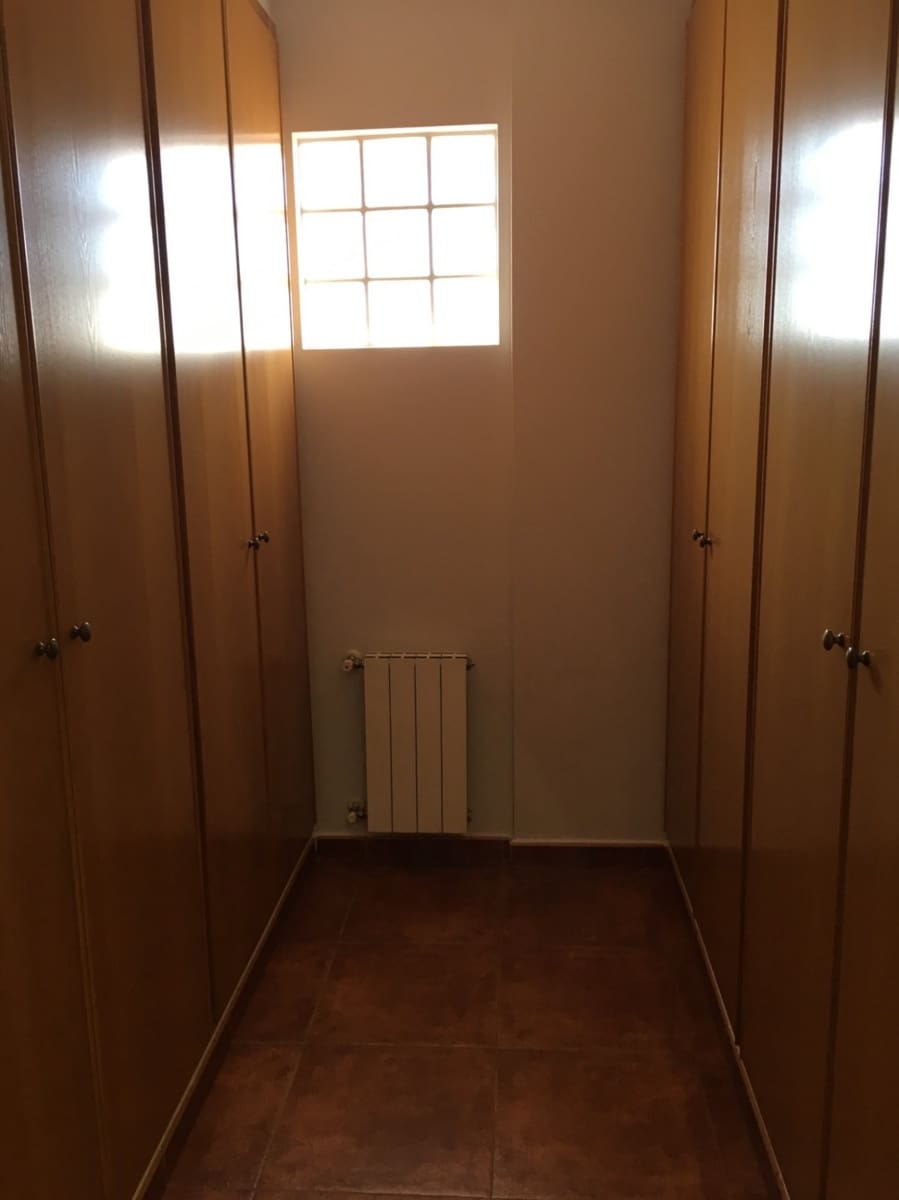 Chalet de 5 habitaciones en Santa Cruz en venta con piscina garaje - 550.000 € (Ref: 9614003)