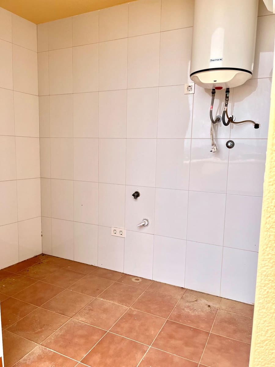 Flat te koop in Los Ramos met garage - € 125.000 (Ref: 9614004)