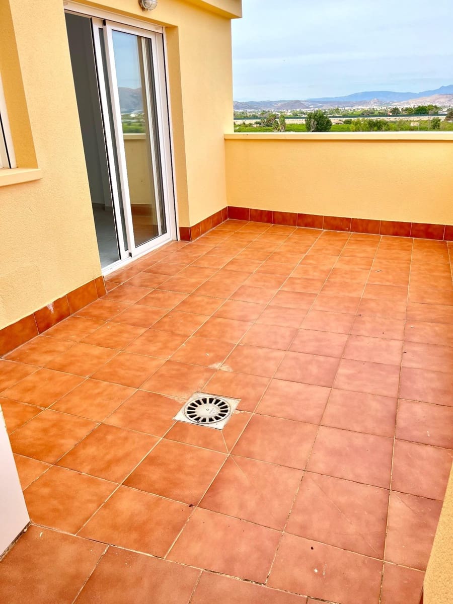 Flat te koop in Los Ramos met garage - € 125.000 (Ref: 9614004)