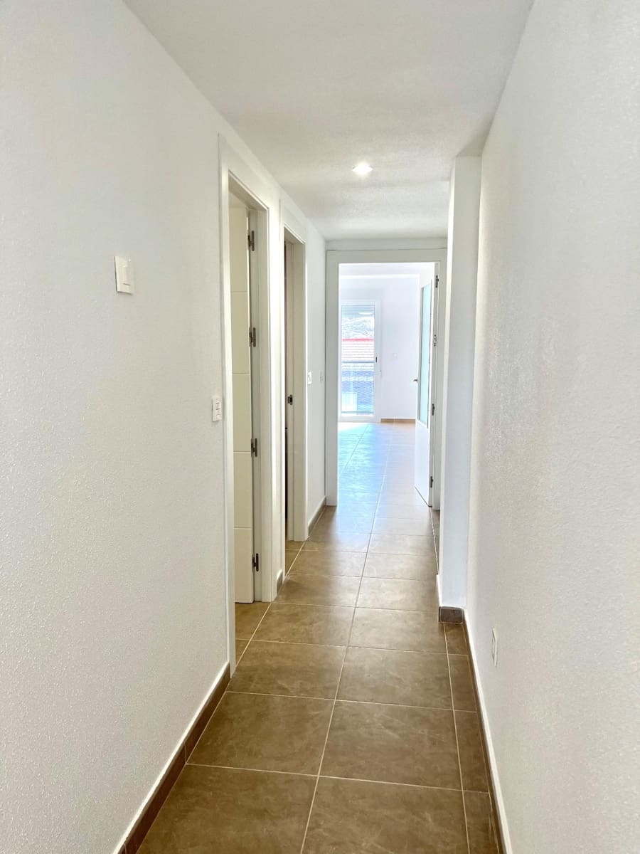 Flat te koop in Los Ramos met garage - € 125.000 (Ref: 9614004)