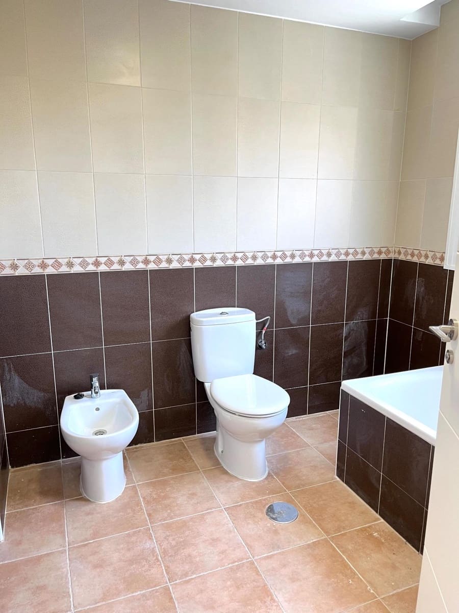 Flat te koop in Los Ramos met garage - € 125.000 (Ref: 9614004)