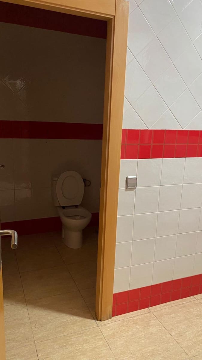 3 slaapkamer Kantoor te huur in Casillas - € 2.500 (Ref: 9614005)