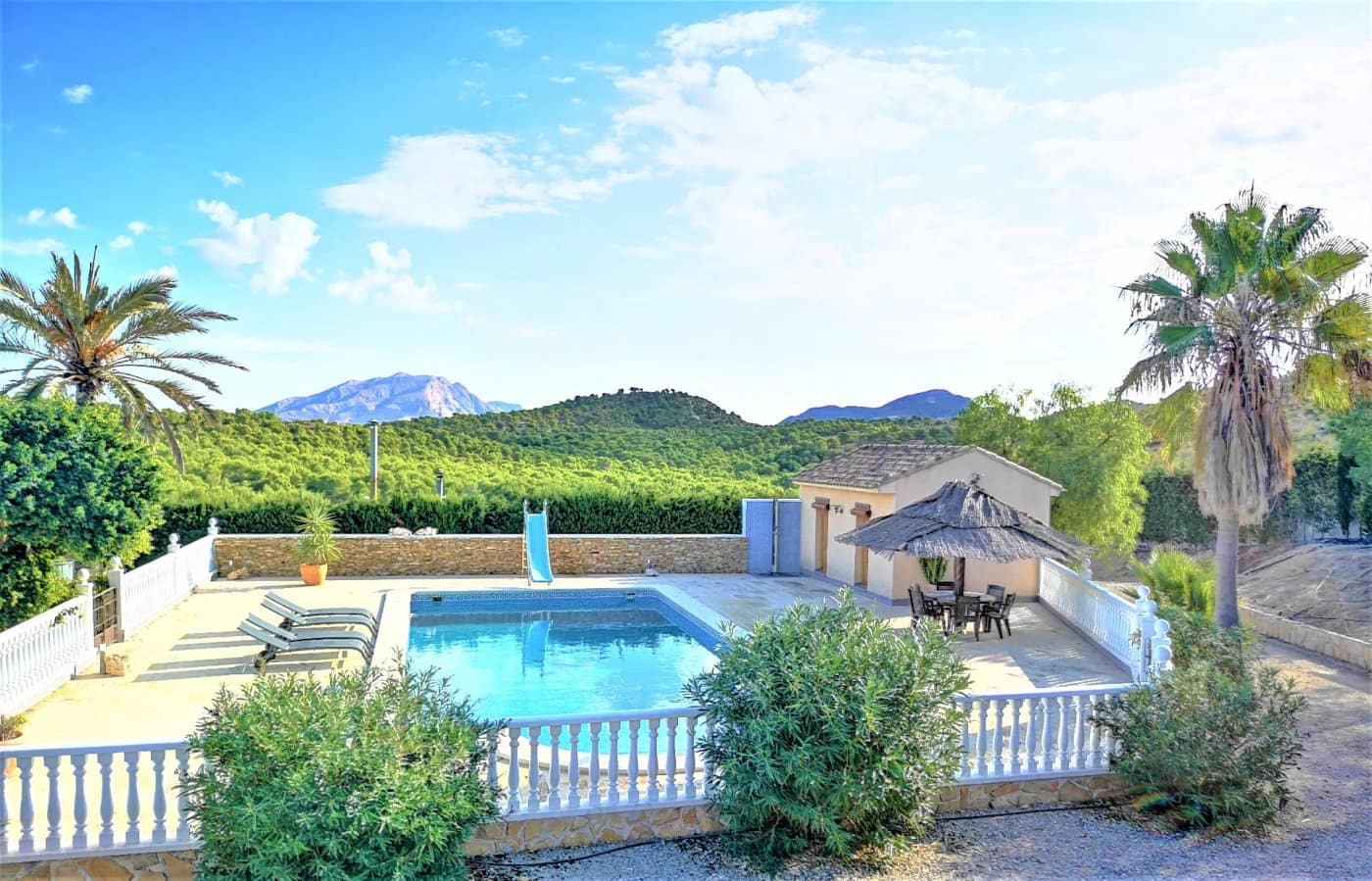 4 bedroom Villa for sale in Murcia city with pool - € 545,000 (Ref: 9614008)