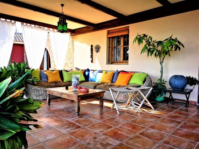 4 slaapkamer Villa te koop in Murcia stad met zwembad - € 545.000 (Ref: 9614008)