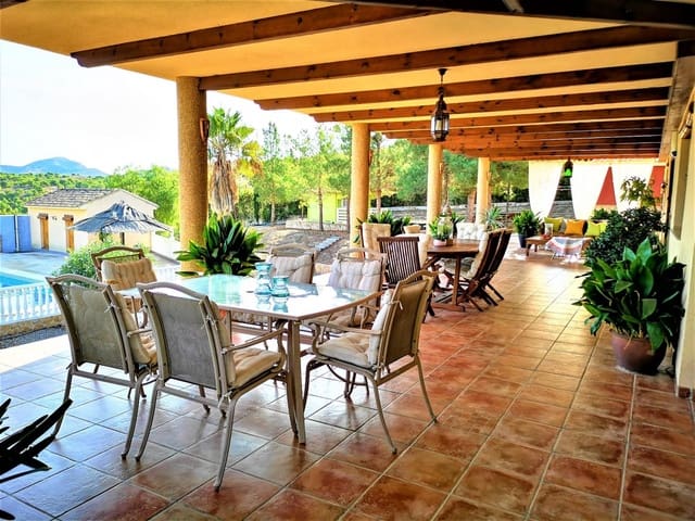 4 slaapkamer Villa te koop in Murcia stad met zwembad - € 545.000 (Ref: 9614008)