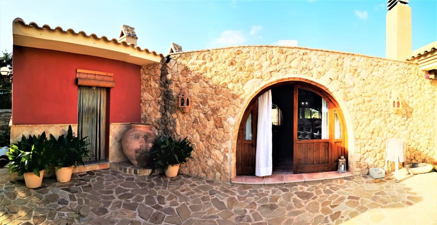 4 bedroom Villa for sale in Murcia city with pool - € 545,000 (Ref: 9614008)