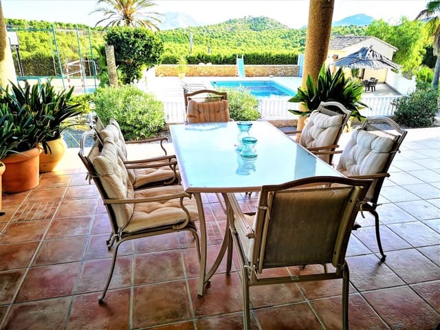 4 slaapkamer Villa te koop in Murcia stad met zwembad - € 545.000 (Ref: 9614008)