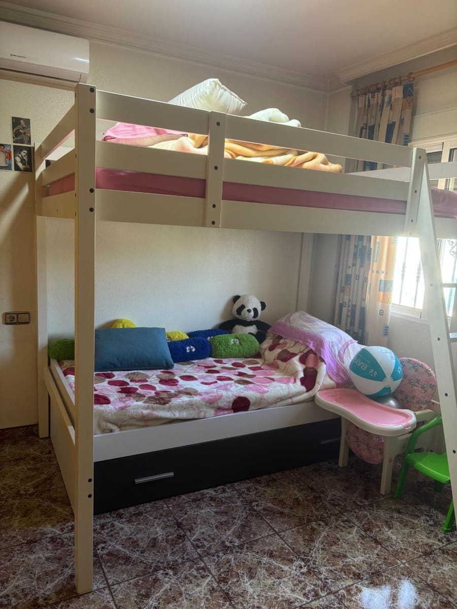 Chalet de 3 habitaciones en Alquerias en venta con piscina - 210.000 € (Ref: 9614009)