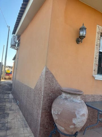 Chalet de 3 habitaciones en Alquerias, Murcia ciudad en venta con piscina - 210.000 € (Ref: 9614009)