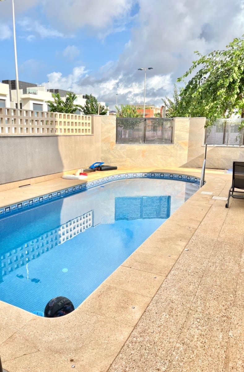 4 slaapkamer Halfvrijstaande villa te koop in Torre de la Horadada met zwembad garage - € 520.000 (Ref: 9614018)