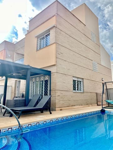 4 slaapkamer Halfvrijstaande villa te koop in Torre de la Horadada, Pilar de la Horadada met zwembad garage - € 520.000 (Ref: 9614018)