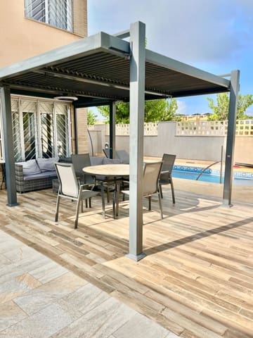 4 slaapkamer Halfvrijstaande villa te koop in Torre de la Horadada, Pilar de la Horadada met zwembad garage - € 520.000 (Ref: 9614018)